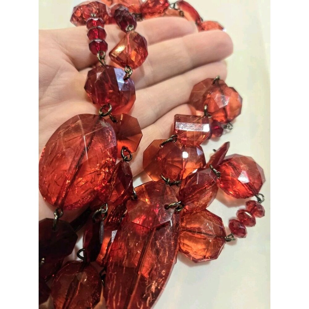 Stunning Vintage Chunky Ruby Red Bead Necklace Faceted Acrylic Beads 26" Drop - Picture 9 of 9
